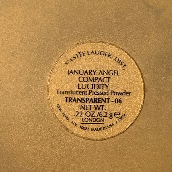 Est’ee lauder powder compact - Picture 6 of 9